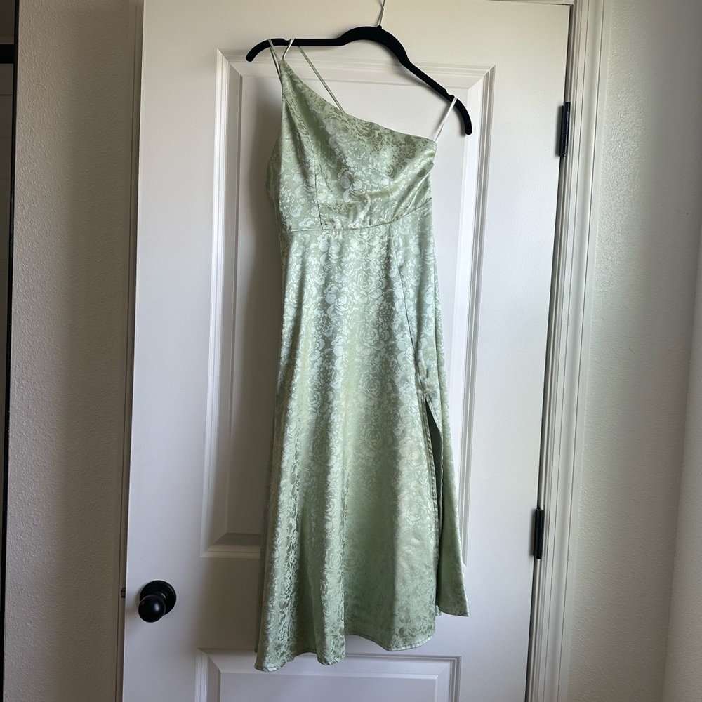 Alamour Midi dress, one shoulder